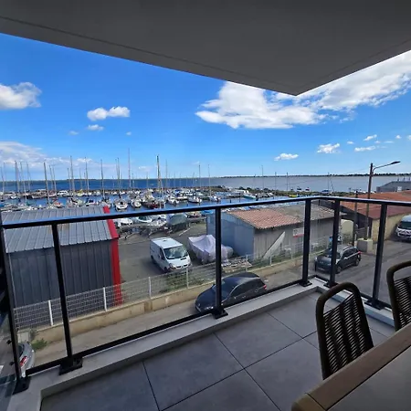 Apartment Millesime 2205 : Vue Magnifique, Spacieux, Sur Le Port Avec Parking