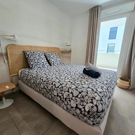 Millesime 2205 : Vue Magnifique, Spacieux, Sur Le Port Avec Parking Apartment *